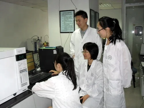 
131-57-7 BP-3 UV-9 Oxybenzone 2-Hydroxy-4-Methoxy Benzophenone Benzophenone-3 