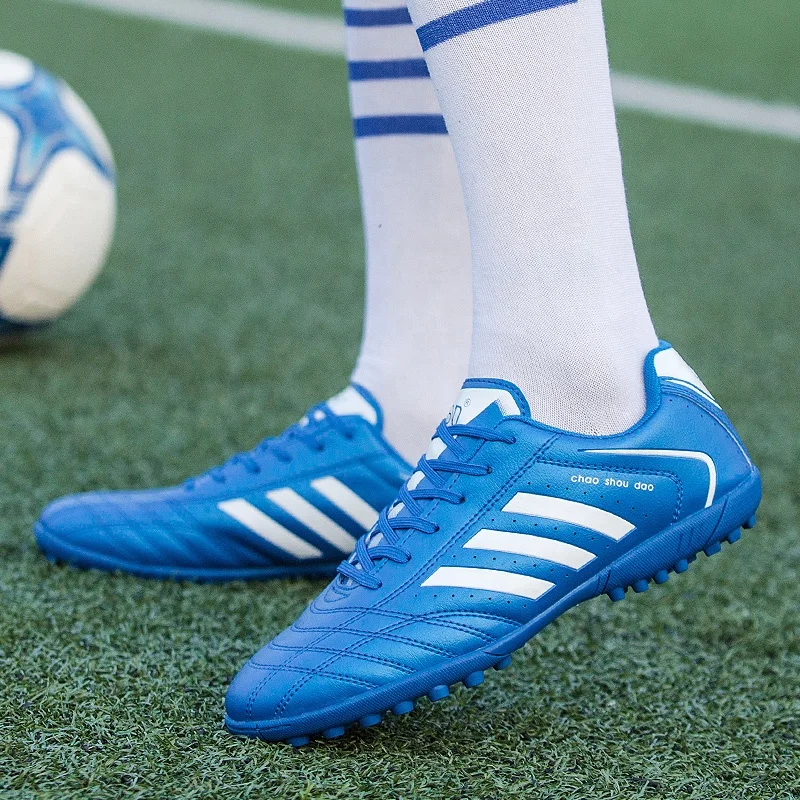 
Factory wholesale football indoor sport student kids shoes soccer 