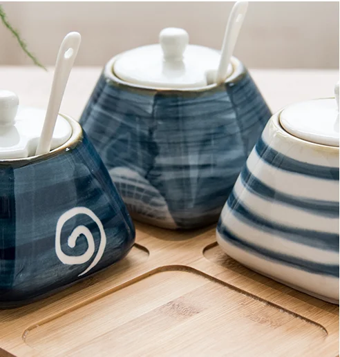 Japanese Style Ceramic Household Kitchenware spice jar Seasoning Pot Set