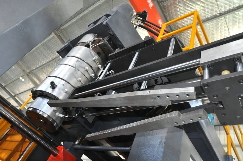 120 Liter  Professional  Extrusion Blow Molding machine Plastic Parts containers