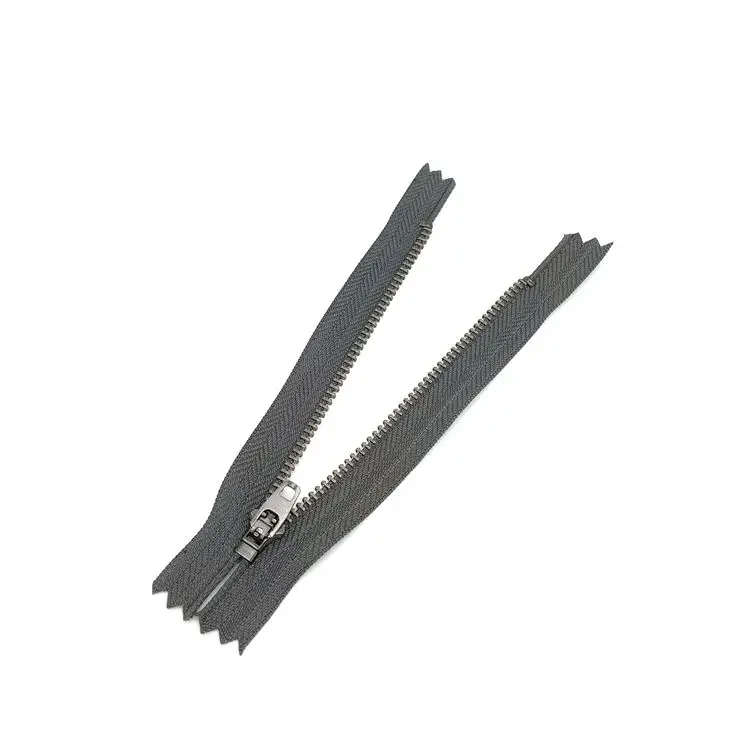 #3 Brass Gun Teeth Metal Zipper Or Zips Close End Customized