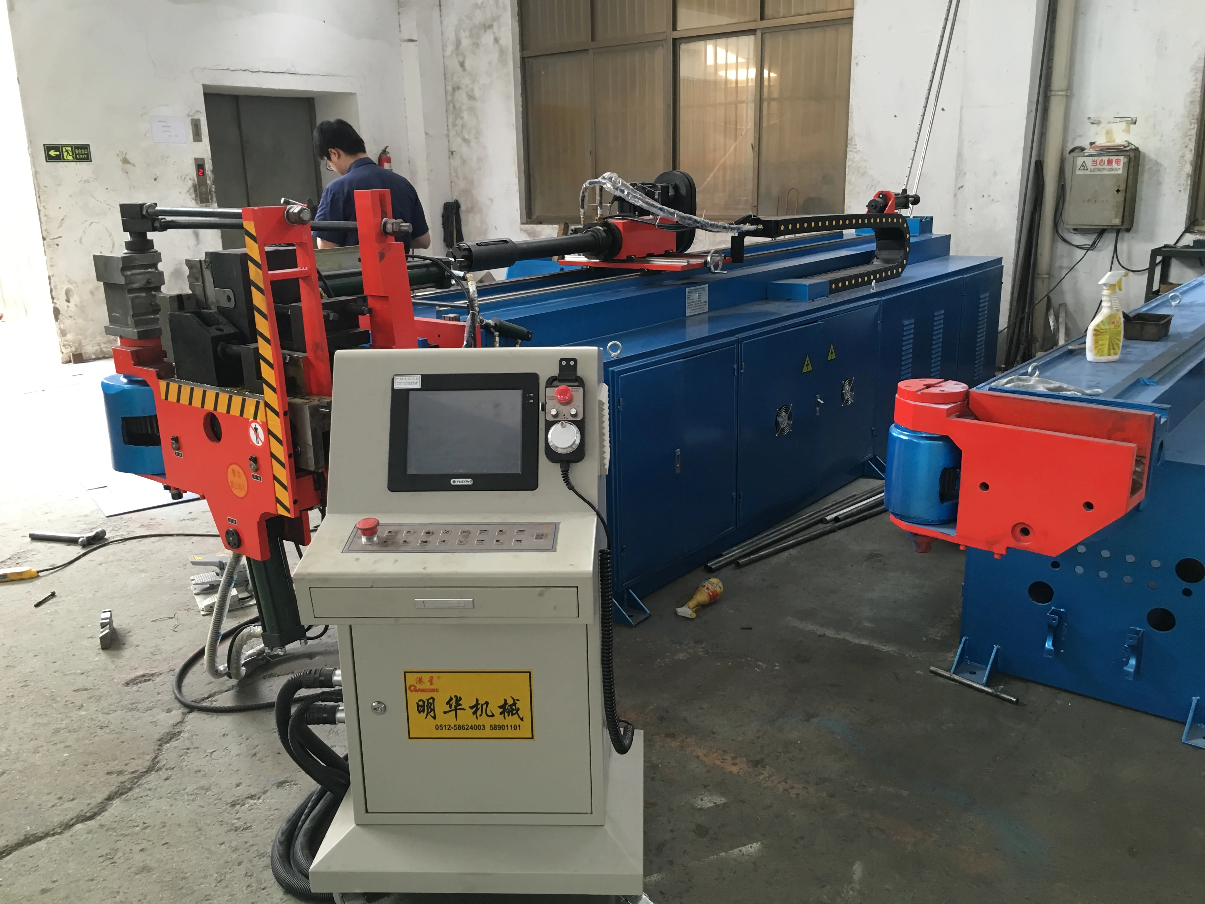 Professional cnc pipe bending machine with low price