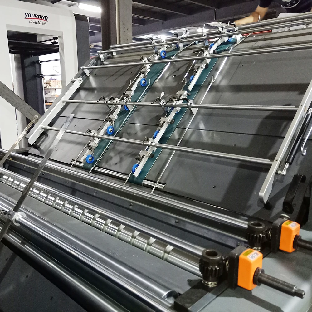 Factory price semi automatic cardboard flute corrugated box board paper laminating machine / laminator machine for sale