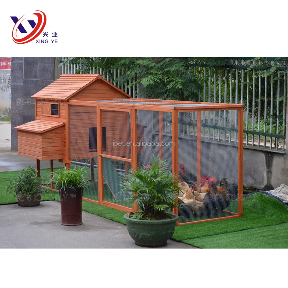Large wooden chicken house CC073