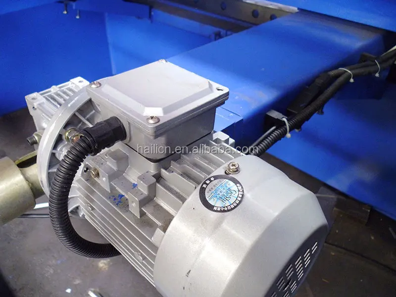 
Top Quality QC11K 8x2500mm CNC Guillotine Shearing Machine For Steel 