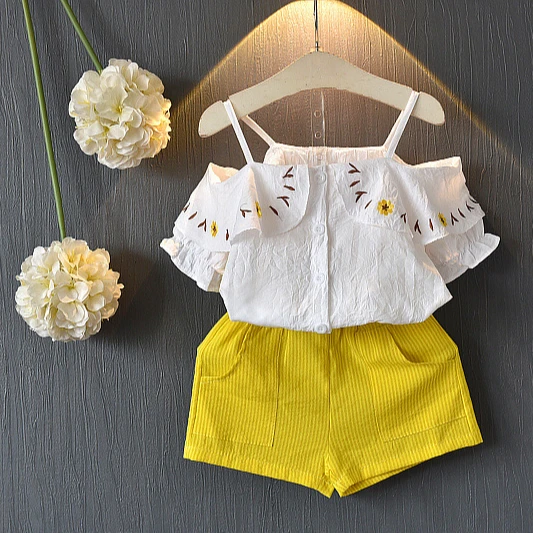 2019 new Korean sweet girl clothing female baby fashion strapless embroidery short-sleeved shirt shorts set