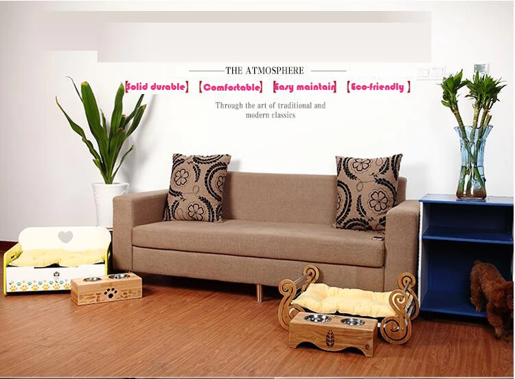 dog wooden dining-table with two ceramic bowls