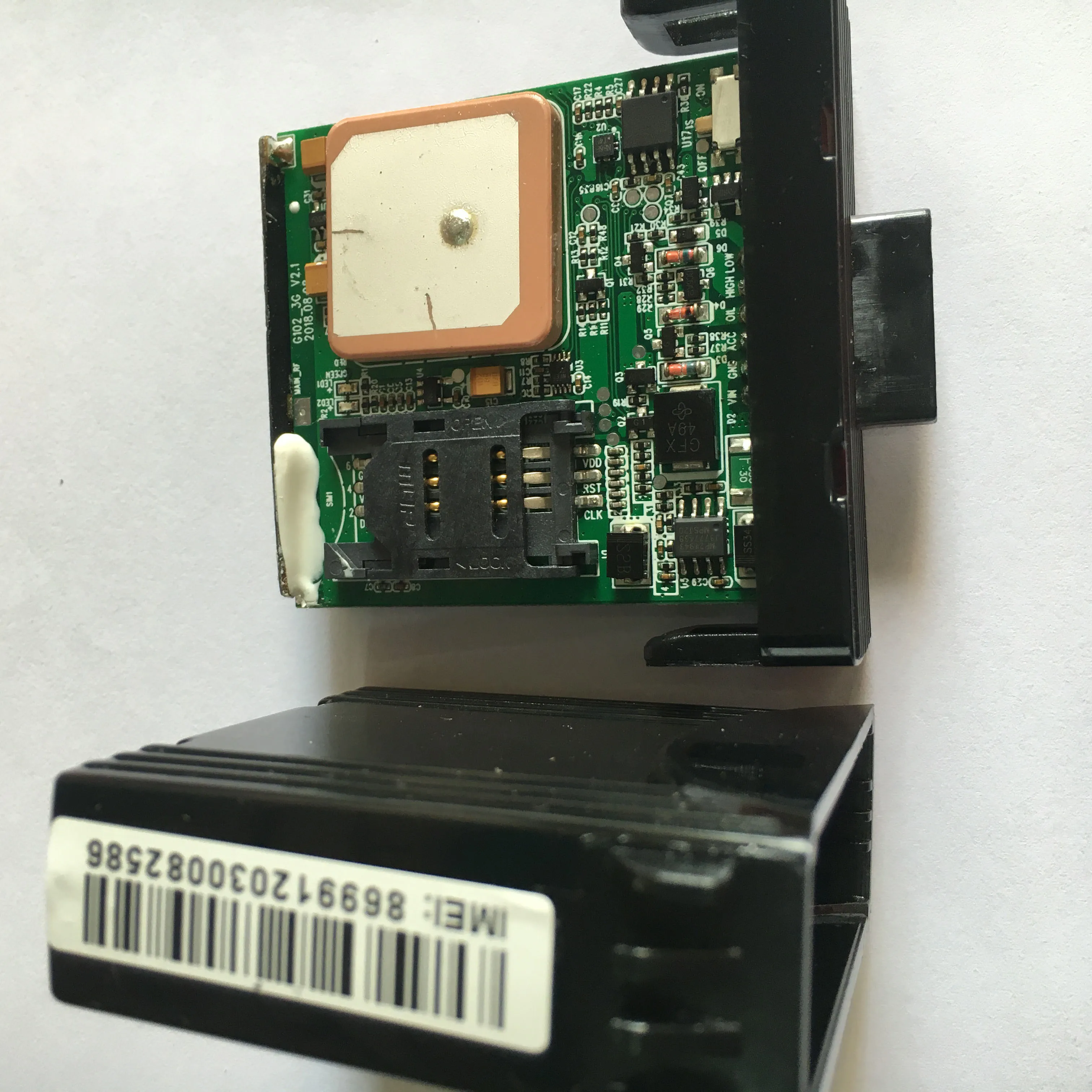 Устройство слежения GPS для автомобиля G102 4G 4G-LTE CAT-M1(eMTC) и 4G NB-IoT