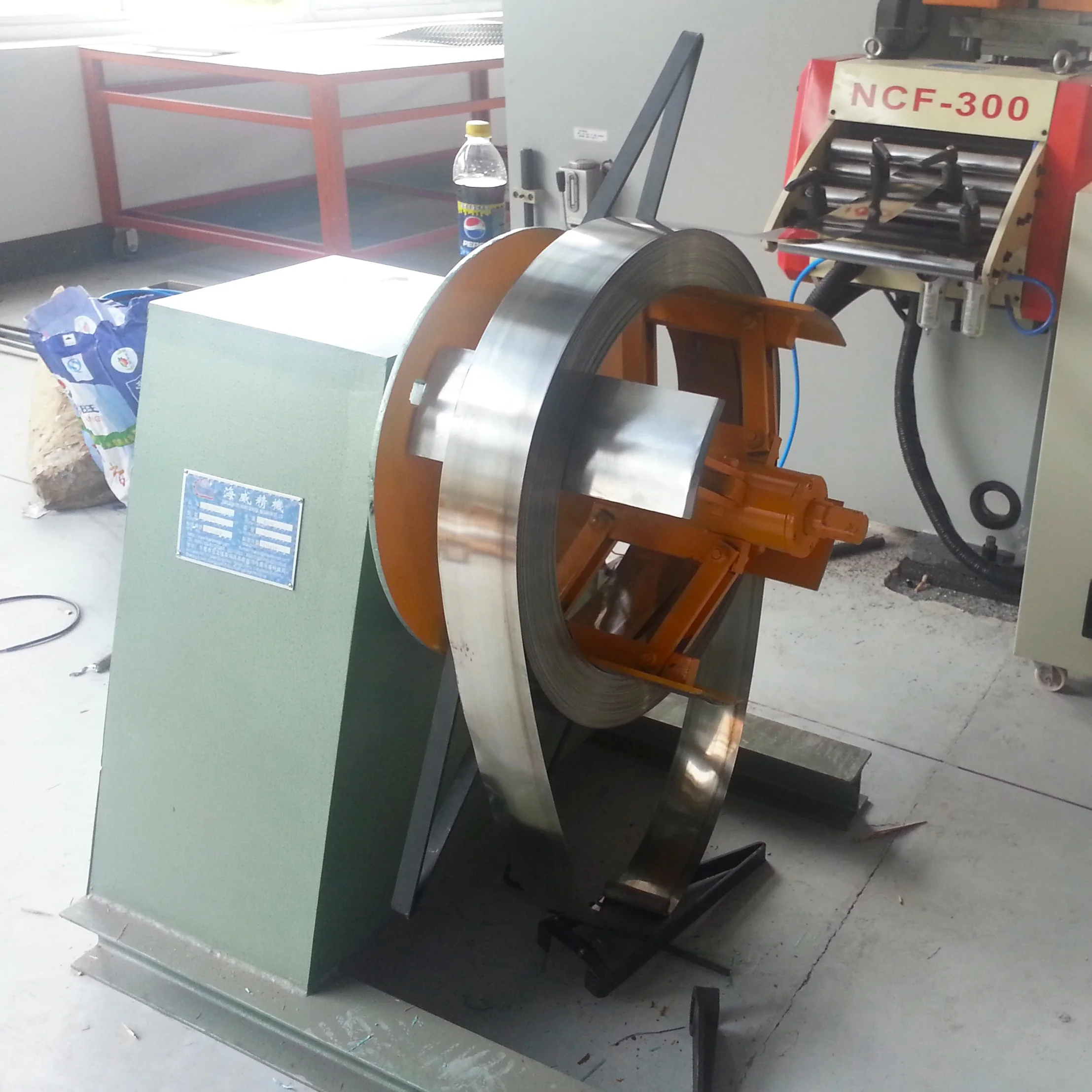 
Automatic Electric Steel Coil Uncoiling Machine for Sale 