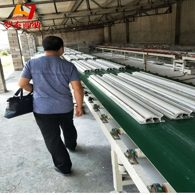 Decorative gypsum cornice designs machine/gypsum wall panel/ wall cornice moulding machine