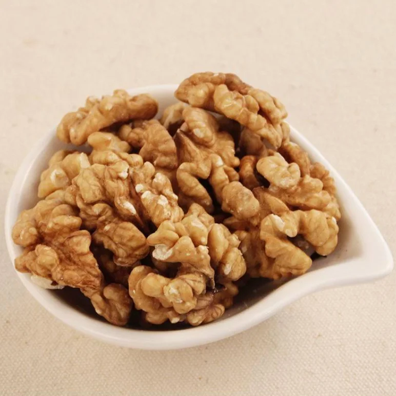 Hot selling Chinese xinjiang walnut kernel shelled light halves