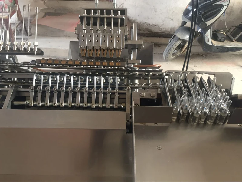 Fully automatic glass ampoule filling sealing machine