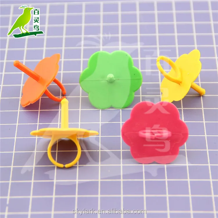 best selling plastic kid toy candy finger ring toy for capsule egg