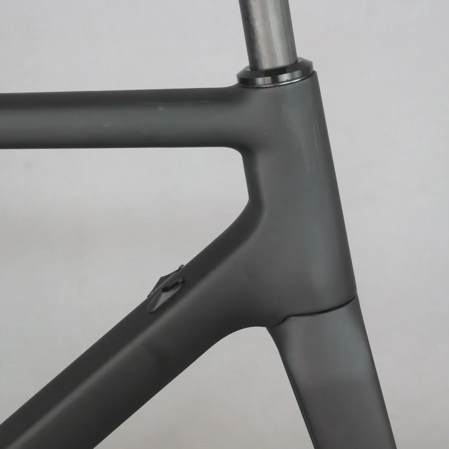 2019 T1000 disc brake super light carbon road bike frame Chinese high quality light weight carbon fibre bicycle frame BB86