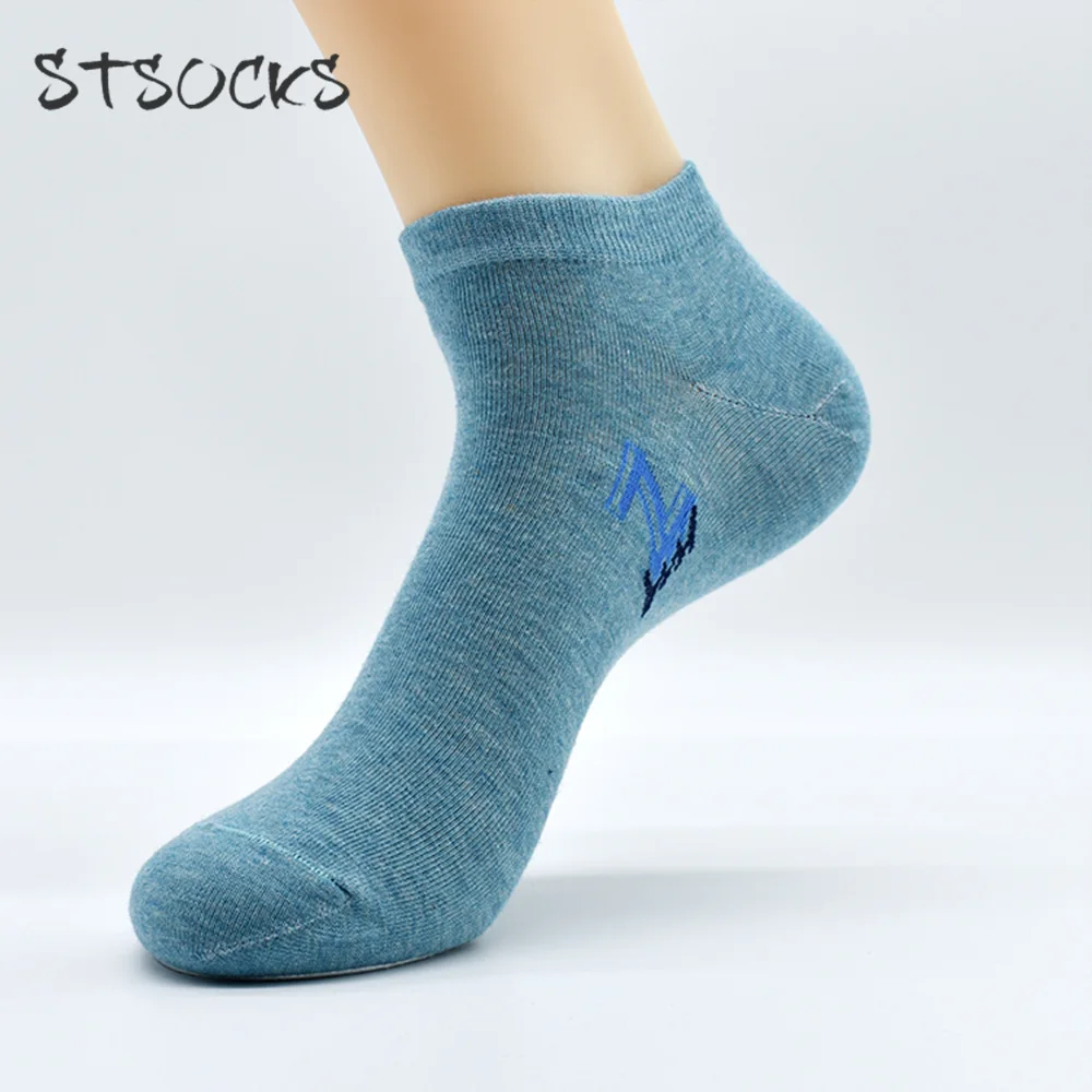 Wholesale Low Cut Mixed Yarn Pure Solid Color Mans Plain Custom Outdoor Sports  Gray Cotton Ankle Socks