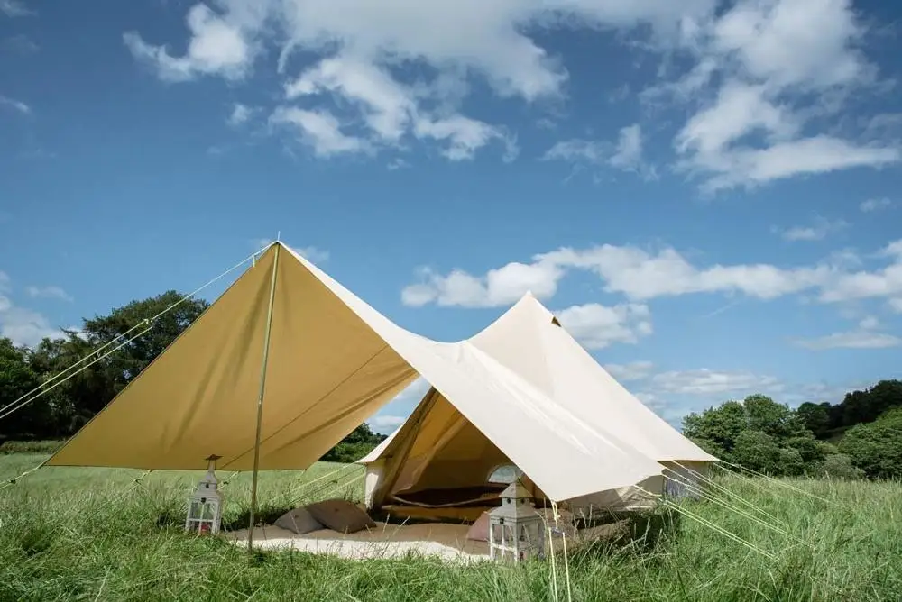 Customized Glamping Luxury Canvas Bell Tent Outdoor Hunting Stretch Awning Bell Teepee Canvas Tent with Jacket Stove