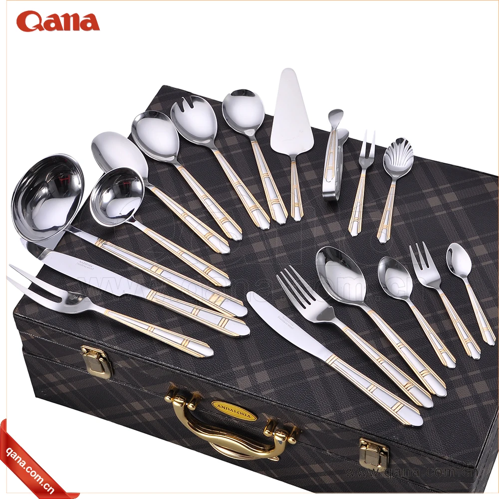 QANA Factory wholesale OEM Arabic style cutlery set high grade wedding gift gold plated cutlery set with wooden leather case