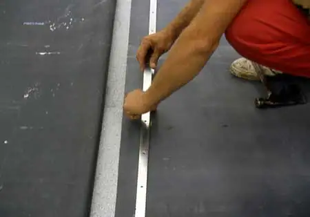 EPDM roofing membrane for single layer roof system