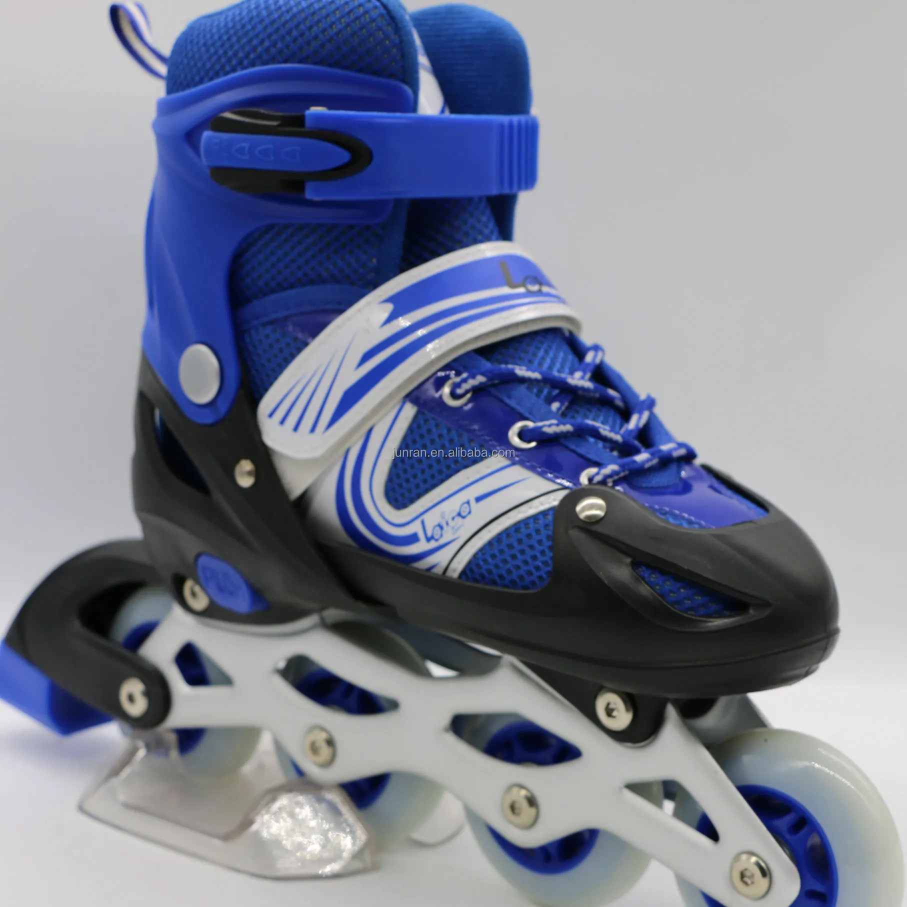 ПВХ КОЛЕСНЫЕ агрессивные роликовые коньки