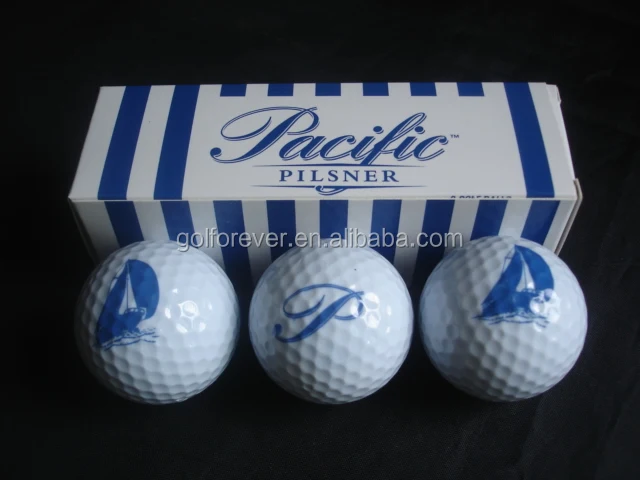 Подарочный набор мячей для гольфа с мячом и футболкой