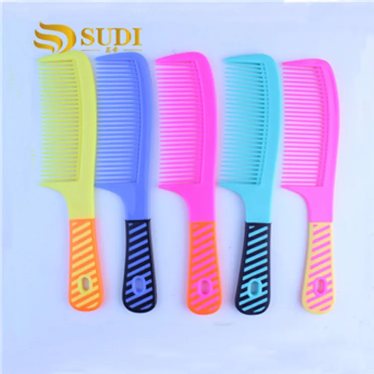 
China High quality wholesale plastic home common hair comb 