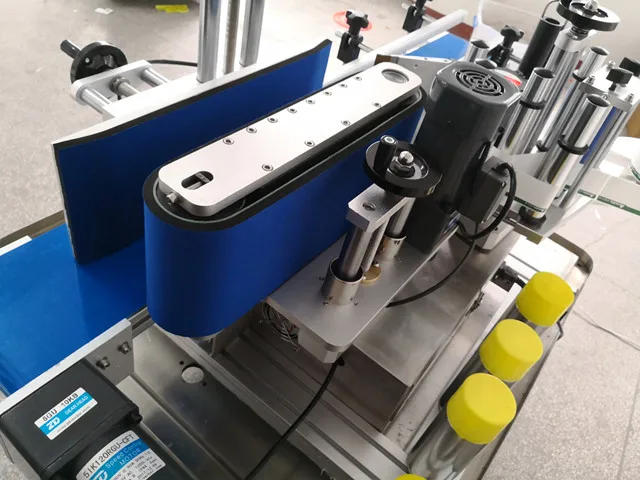 
YTK-150 Desktop Automatic Bottle Labeling Machine Adhesive Sticker Labeler for beer bottle sauce/cosmetic jar 
