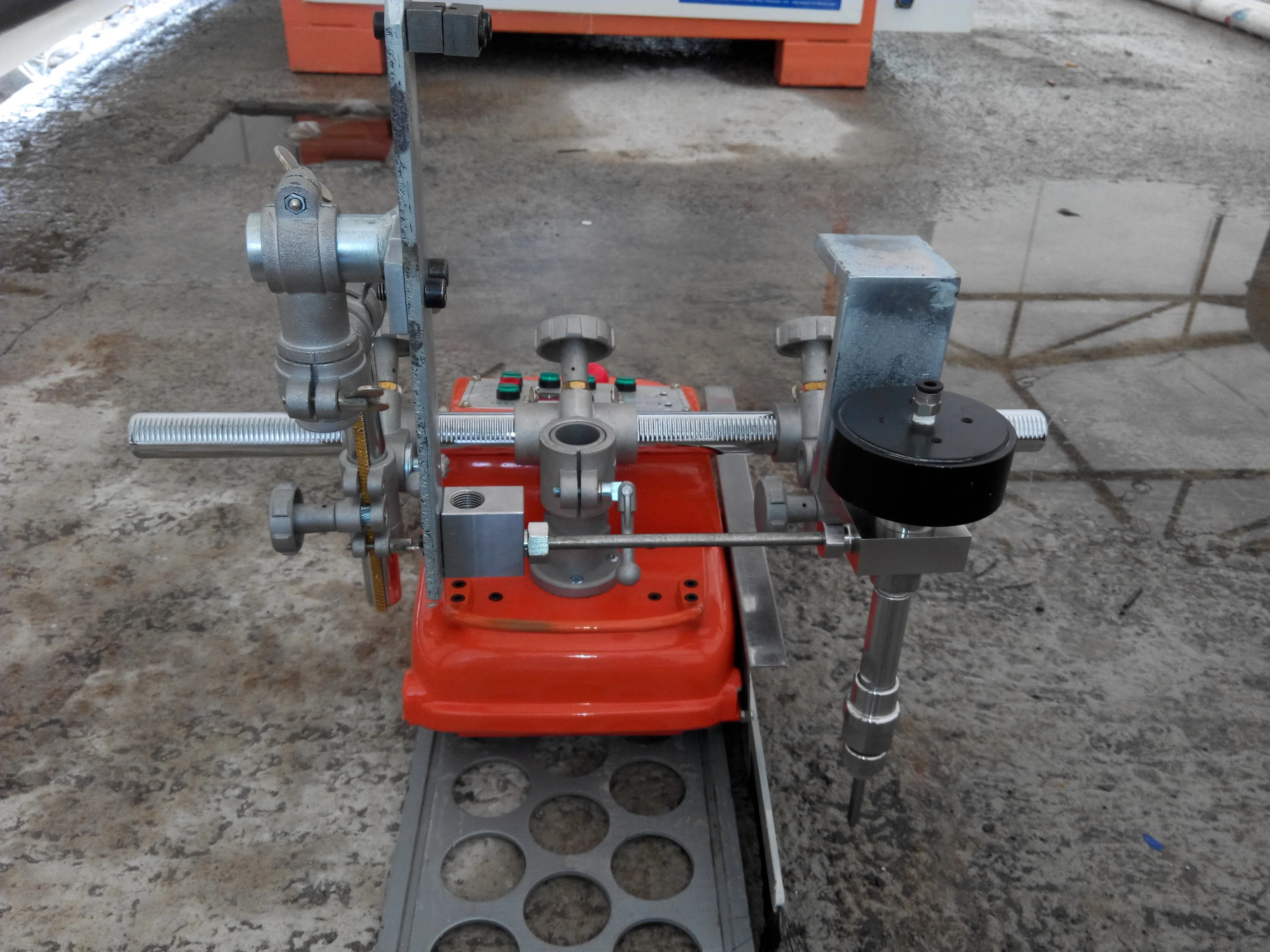 
mobile waterjet cutting machine 