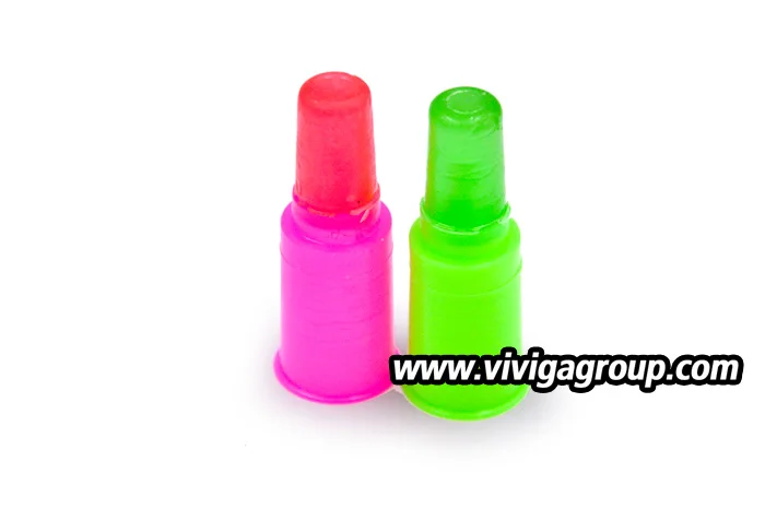 Sweet and sour good tasting fruity finger toy candy