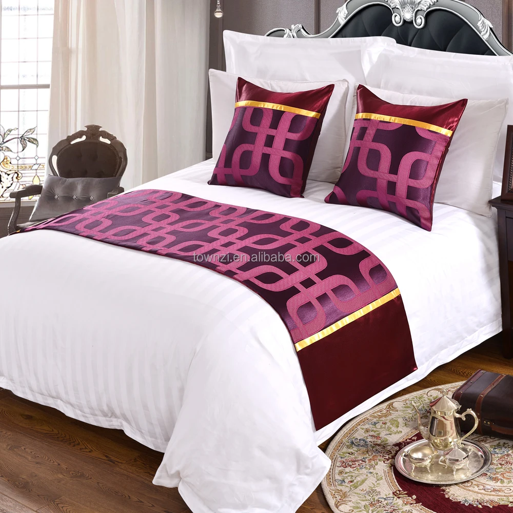 Wholesale Townzi customized Fashion 100% Cotton Hospital Satin Fabric Stripe Bed Runner For Hotel