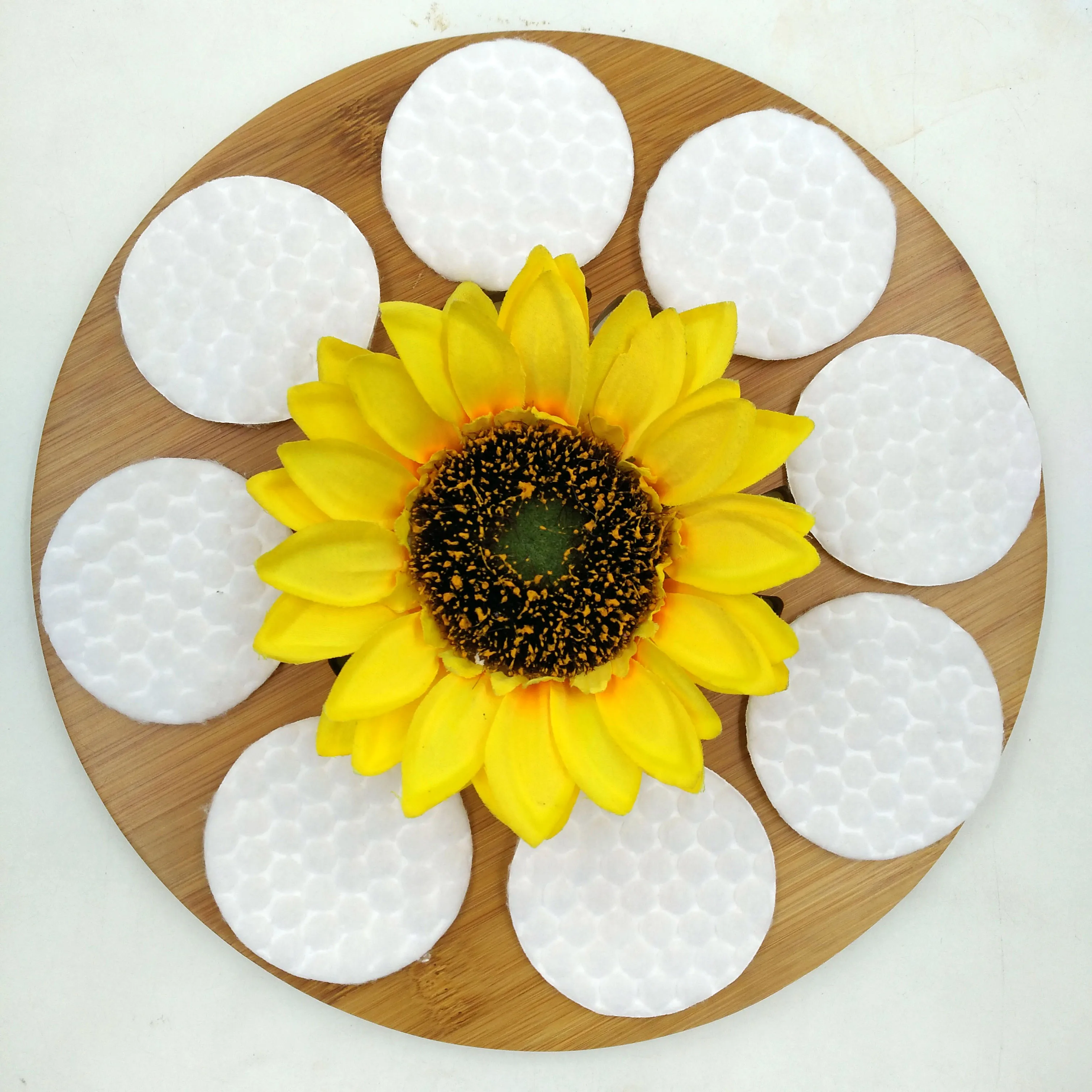 Pure Embossed Cosmetic Non Absorbent Cotton  Make Up Pads For Beauty