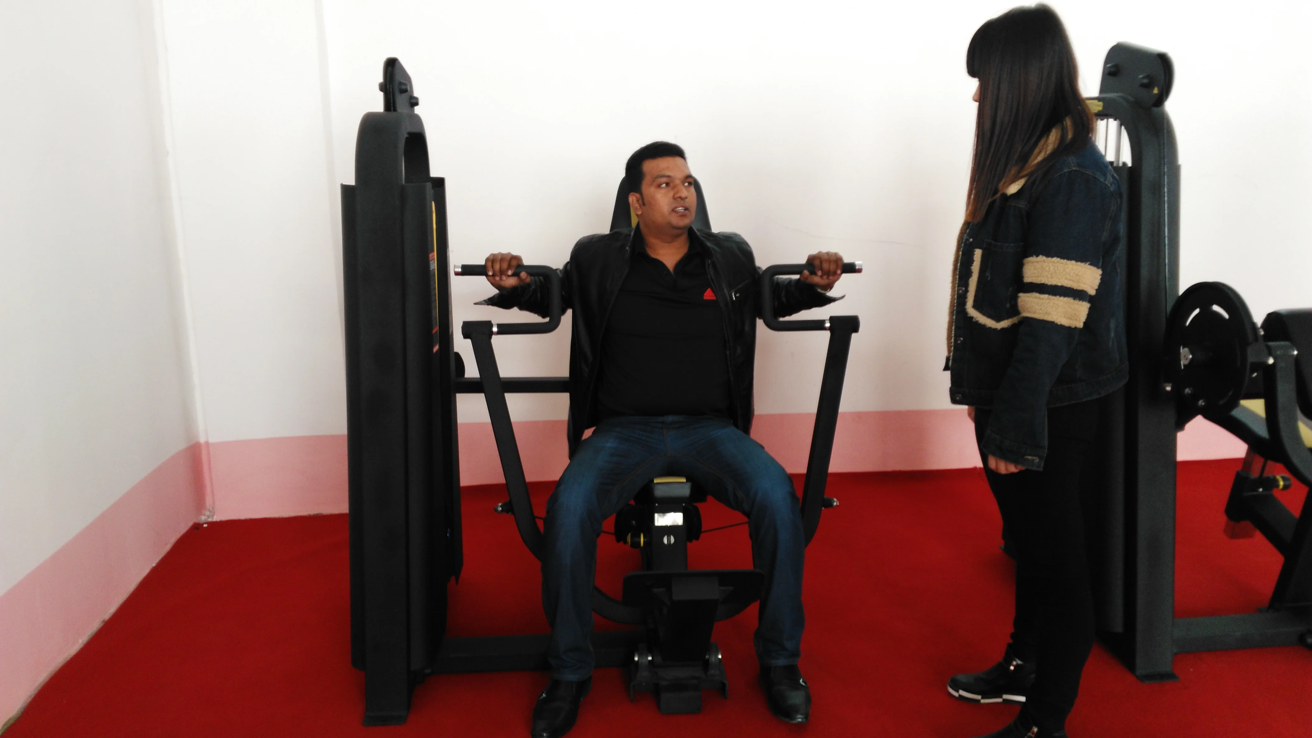 gym precor fitness machine leg extension leg curl