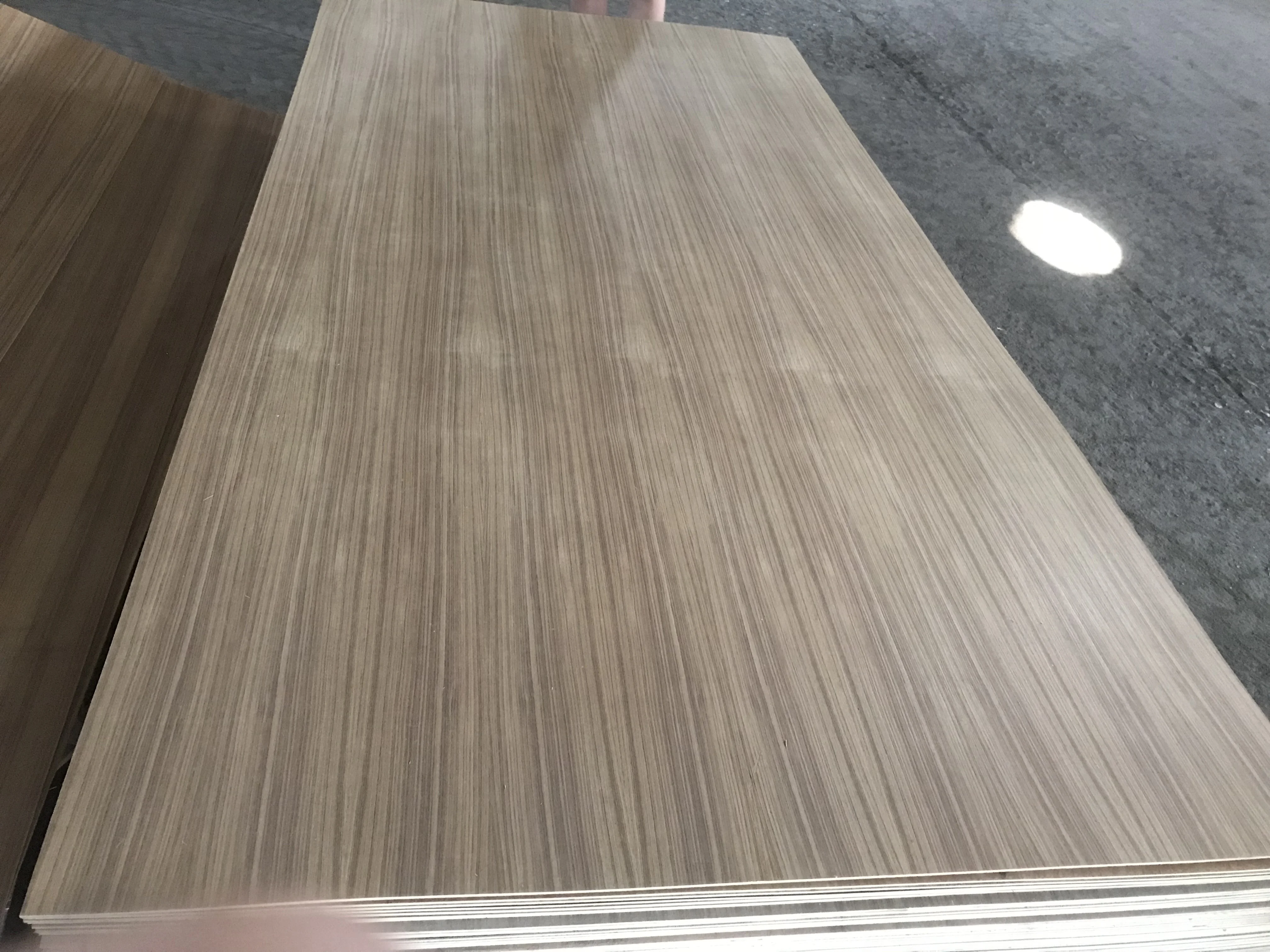 Natural Burma teak plywood for India Iraq market