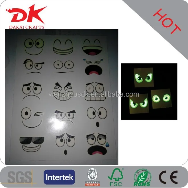 
Custom nail polish covered fluorescent henna tattoo 