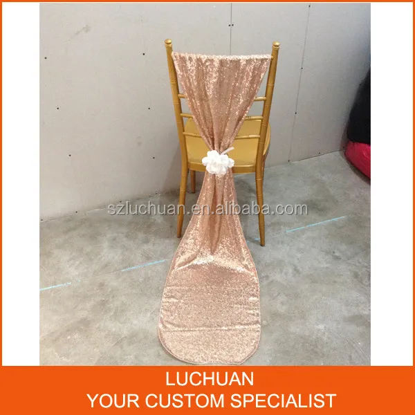 Роскошный чехол для стула розового и золотого цвета с блестками