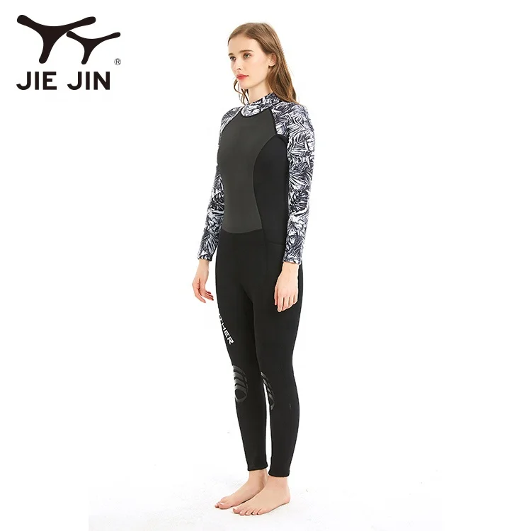 Custom Printed Low MOQ  Top Quality 3-5mm Neoprene Women Wetsuit