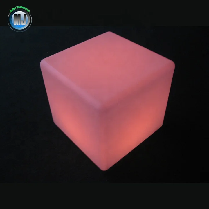 Lighted waterproof 16 color changing remote control led plastic light cubes
