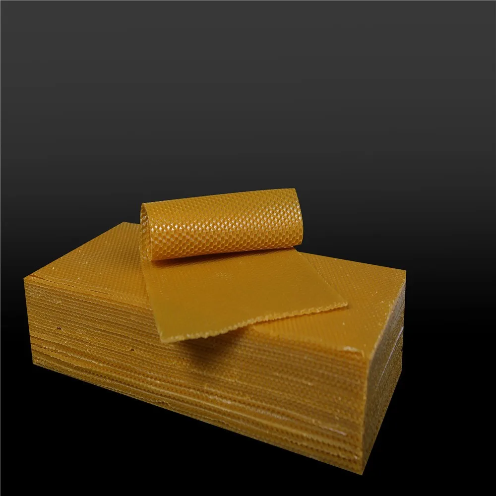 
Great Quality Beekeeping Supplies 41.5cm * 19.5cm * 0.3cm Golden Bee Bee Nest Material 90% Wax Beeswax Sheet Net 
