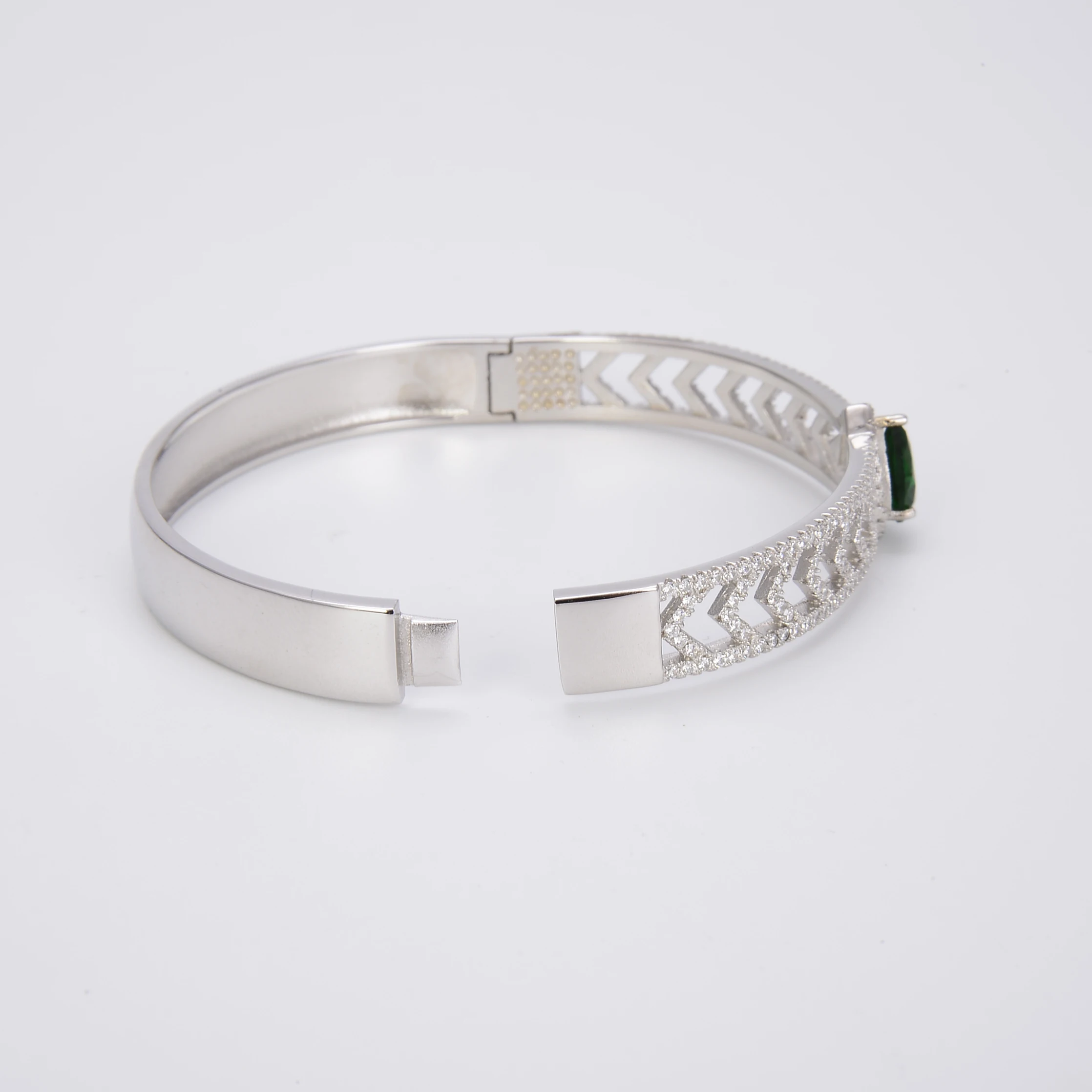 18g green main stone 925 solid silver bangle bracelet for women