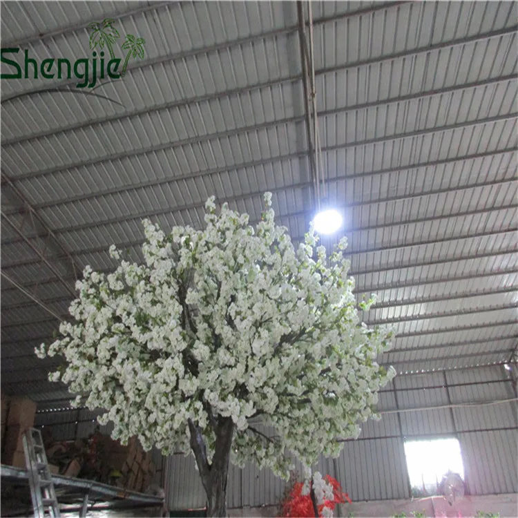 Pure white artificial fiberglass cherry blossom tree for wedding decoration