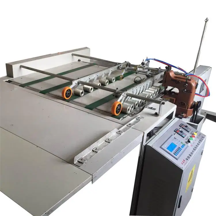 Швейная машина для пластиковых плетеных пакетов с ручной подачей