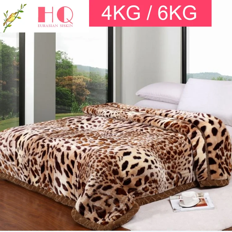 YiWu huangque supplier wholesale 1 ply or 2 ply Full size 100% polyester hot sale and soft stock used clothing bales uk