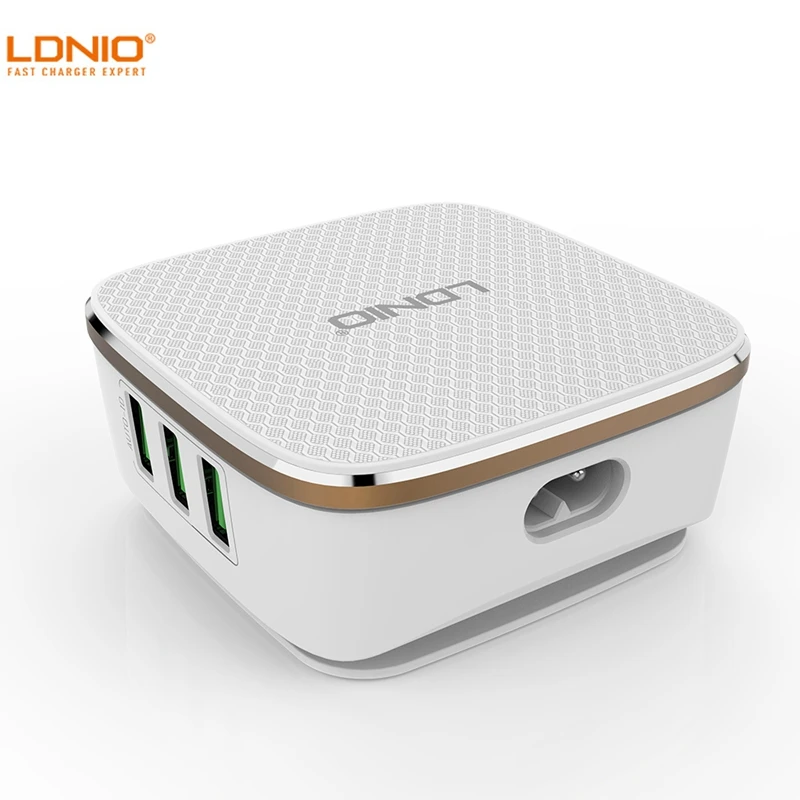 LDNIO 2019 New Universal 5V 2.4A 6 USB Port Auto-ID with QC 3.0 USB Adapter, popular home multi-function smart charger A6704
