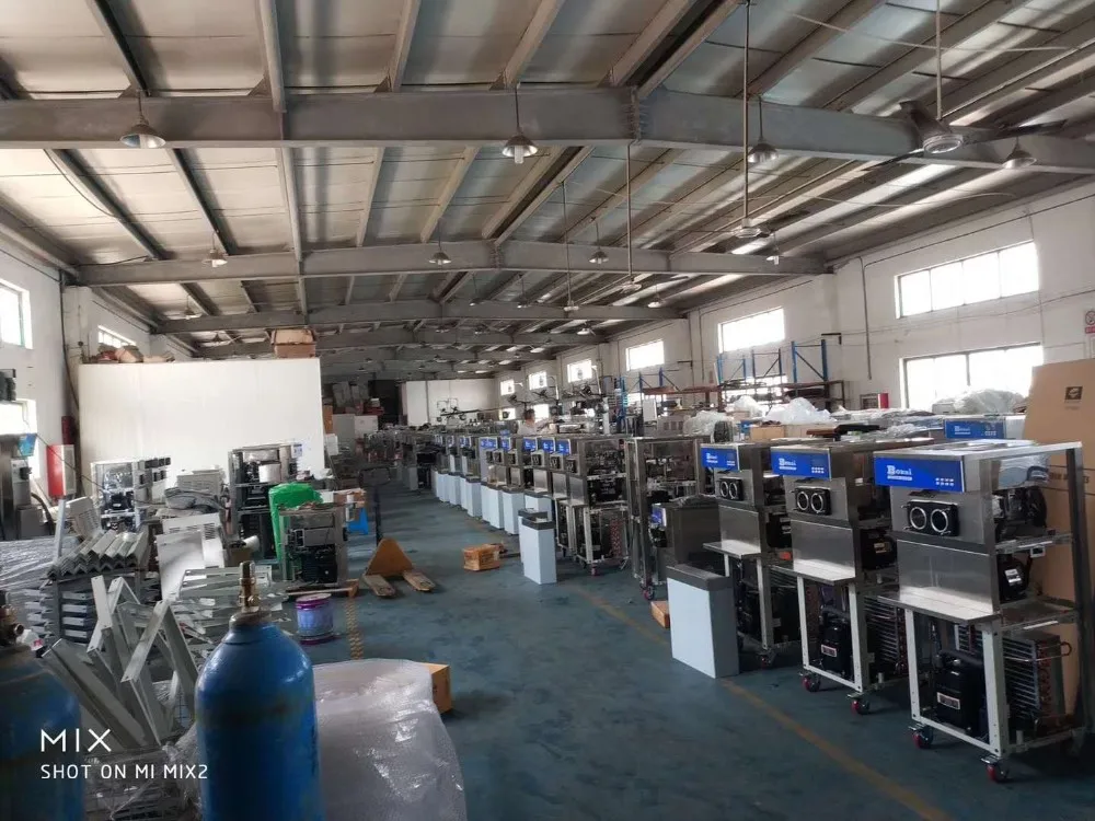 Commercial Frozen Yogurt Machine/Soft Ice Cream Machine