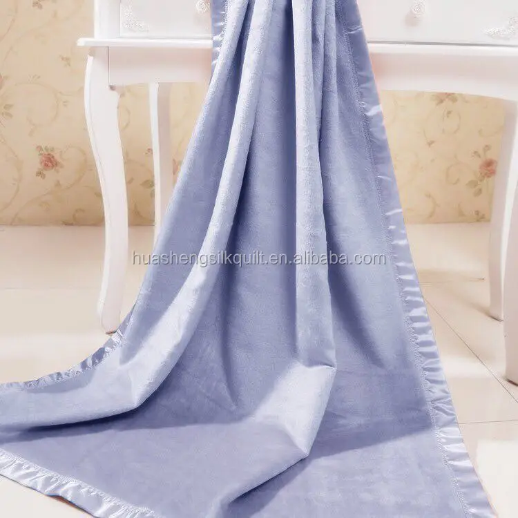 Wholesale Elegant Beautiful Use In Four Season Mulberry Silk Blanket