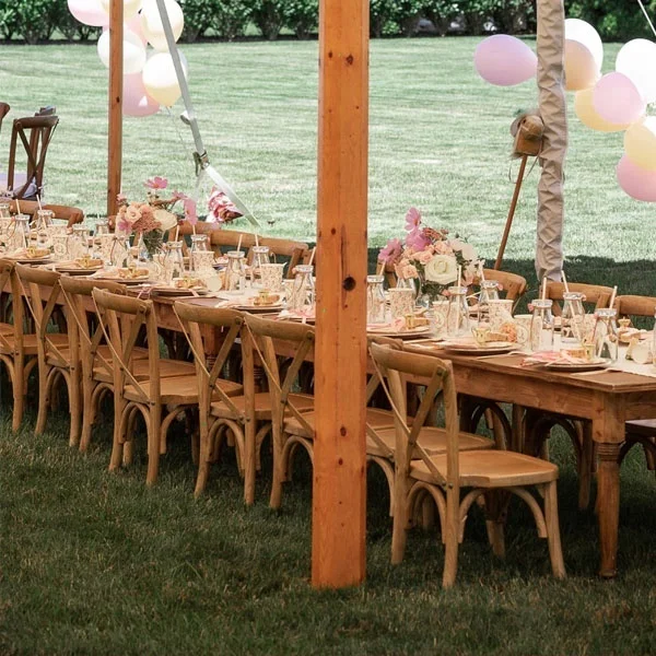 
European Style Wooden Dining Table And Chairs Set 