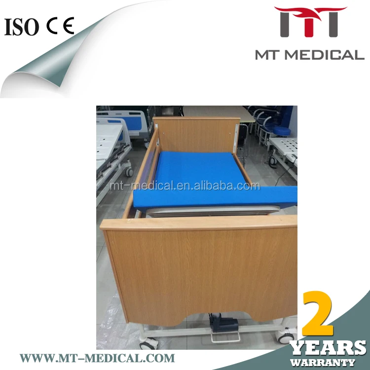 Здоровья Лучшая цена медицинский портативный три функции электрический древесины больничной койке