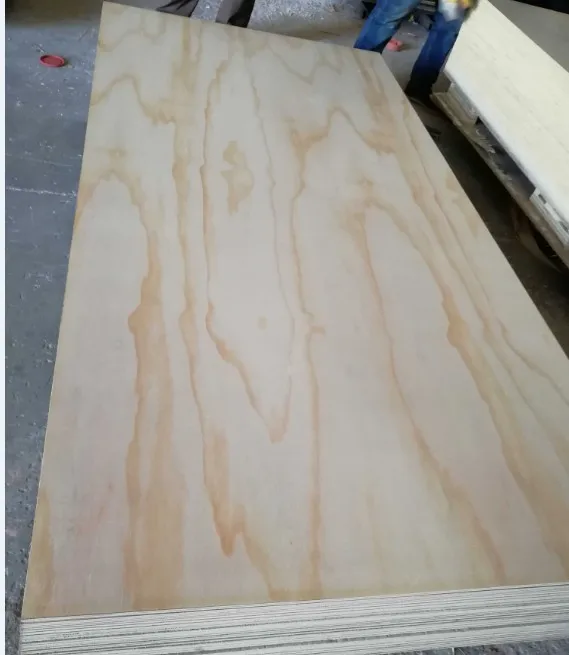 18mm Pine veneer  plywood used for furniture