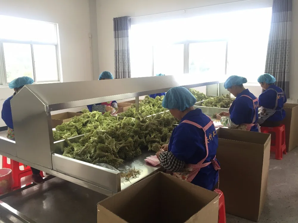 Customized bamboo decorative stick on wooden hearts