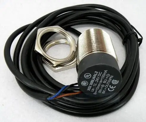 Telemecanique Proximity Switch Inductive Sensor XS230BLPAL2