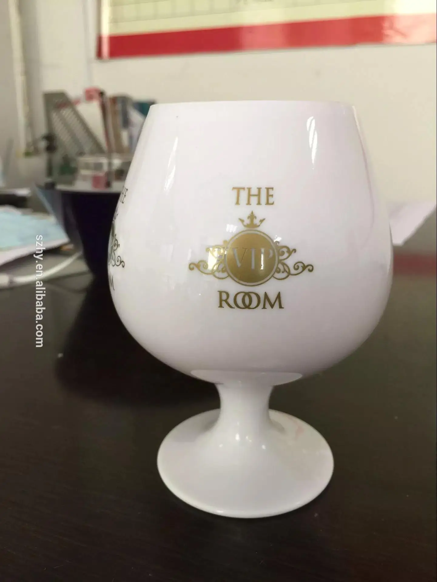 Transparent  plastic champagne flutes   red wine glass White goblet Wedding glass